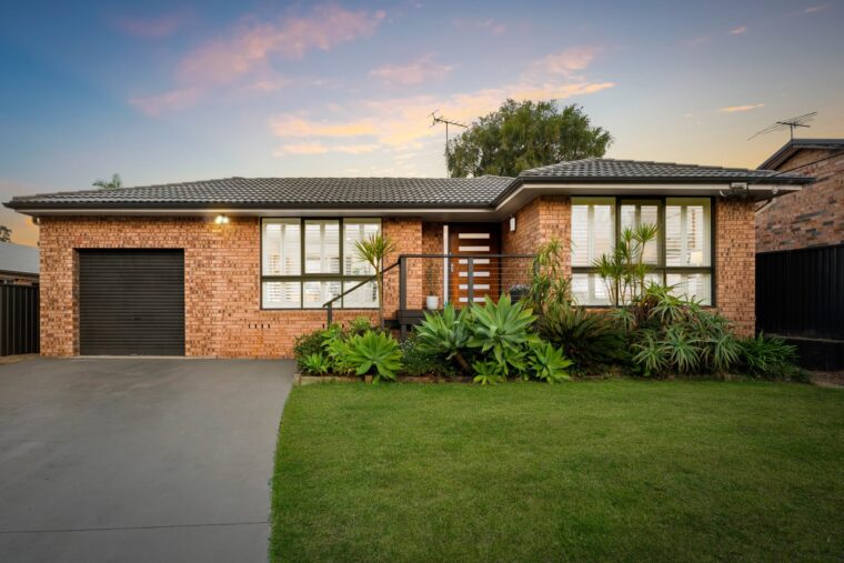 12 Patrick Place, Berowra Heights